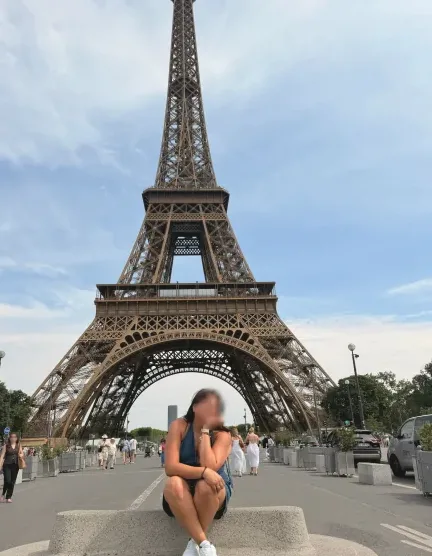 Alena, 27