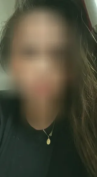 Claudia, 36
