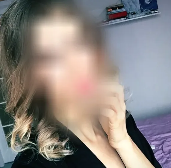 Gizem, 32