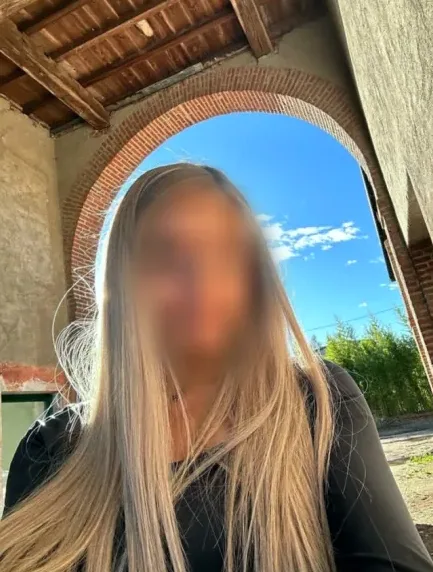 Isabell, 28