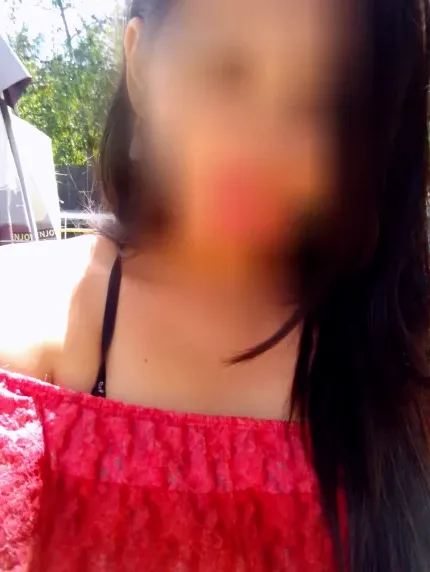 Kira, 31