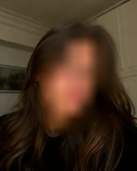 Lara, 30