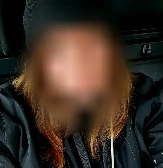 Laura, 28