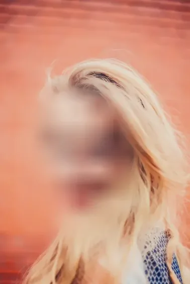 Luisa, 36