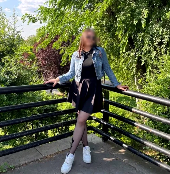 Marie, 21