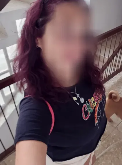 Michelle, 33