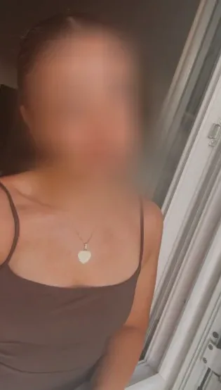 Selin, 25